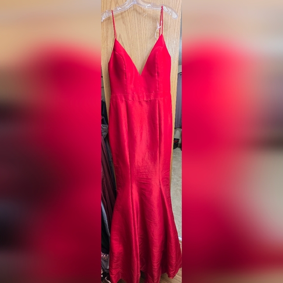 Elegant Red Evening Gown Jovani - Picture 3 of 3